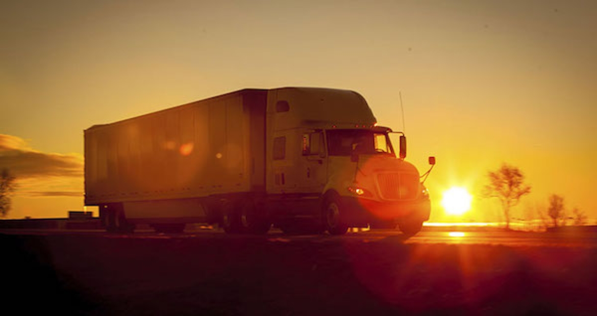 semi-truck-highway-sunset